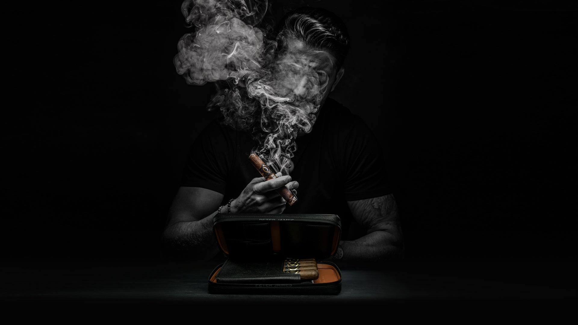 ALL-LEATHER CERTIFIED CARRY HUMIDOR