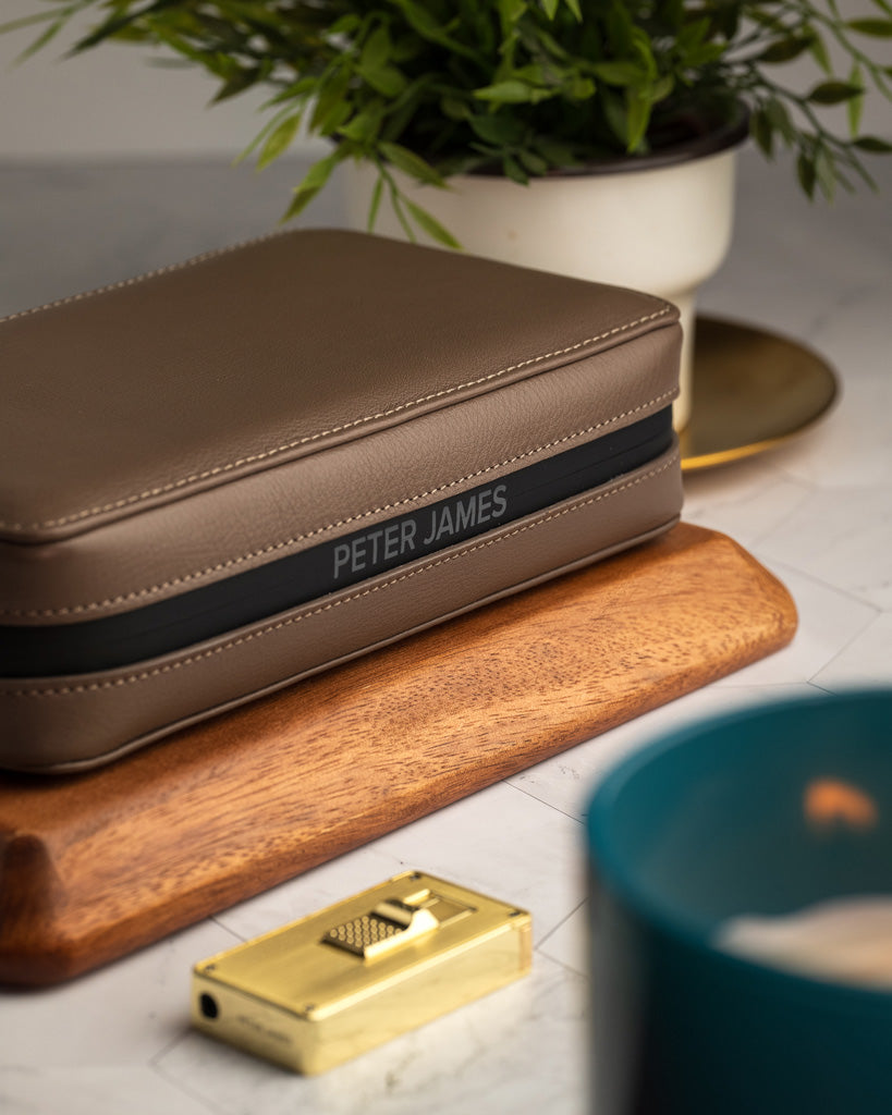 Alcantara Black Label Carry Humidor – Peter James Co.
